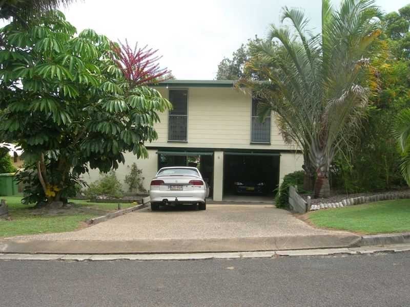 6 Pangatta Court, Rainbow Beach QLD 4581