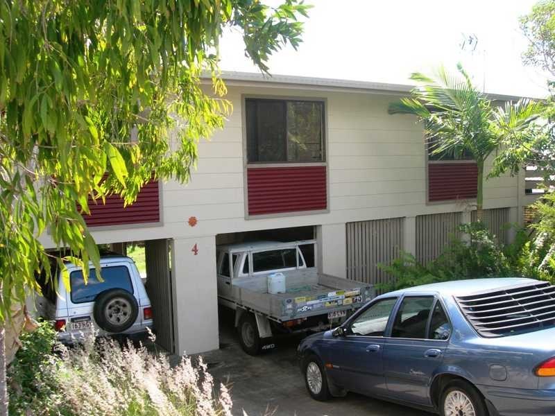4 Bombala Crescent, Rainbow Beach QLD 4581