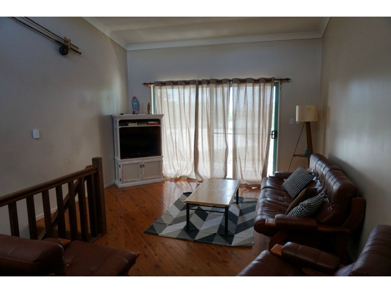 3/13 Carlo Road, Rainbow Beach QLD 4581