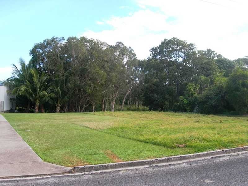 8 Zircon Street, Rainbow Beach QLD 4581