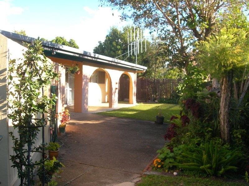 Unit 2/22 Double Island Drive, Rainbow Beach QLD 4581