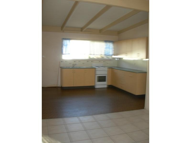 Unit 2/22 Double Island Drive, Rainbow Beach QLD 4581