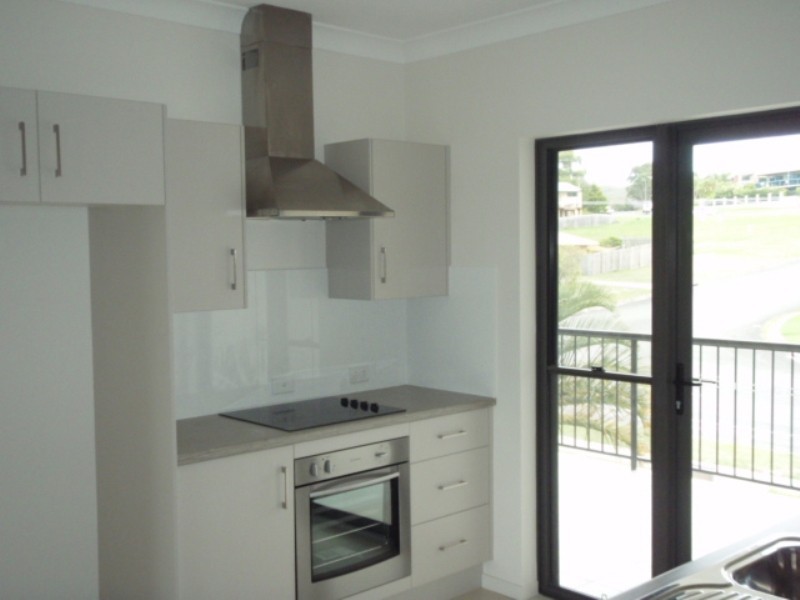 Unit 5/10 Carlo Road, Rainbow Beach QLD 4581