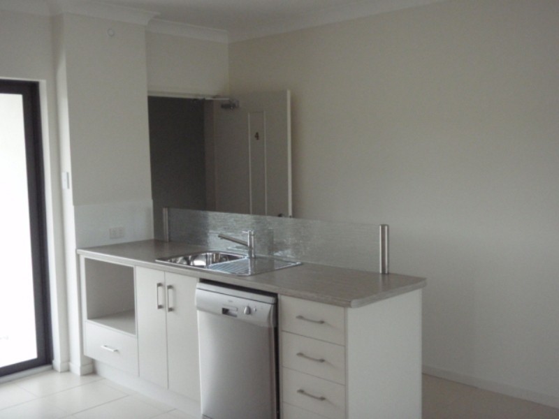 Unit 5/10 Carlo Road, Rainbow Beach QLD 4581