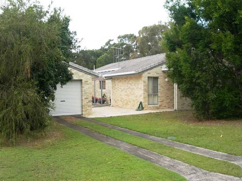 9 Kurana Street, Rainbow Beach QLD 4581