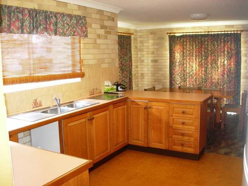 9 Kurana Street, Rainbow Beach QLD 4581