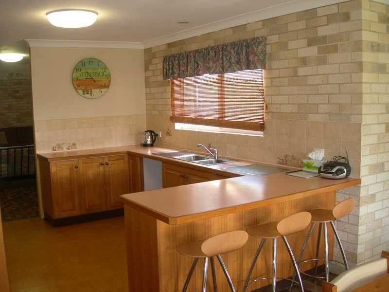 9 Kurana Street, Rainbow Beach QLD 4581