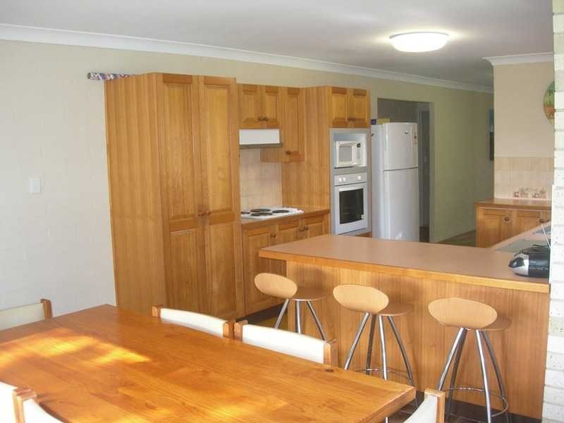 9 Kurana Street, Rainbow Beach QLD 4581