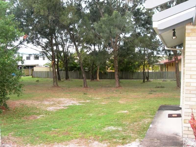 9 Kurana Street, Rainbow Beach QLD 4581