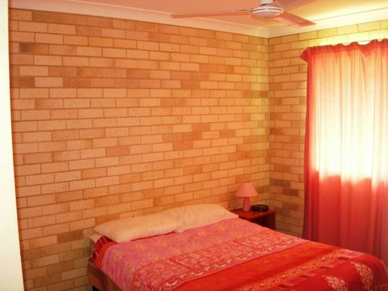 9 Kurana Street, Rainbow Beach QLD 4581