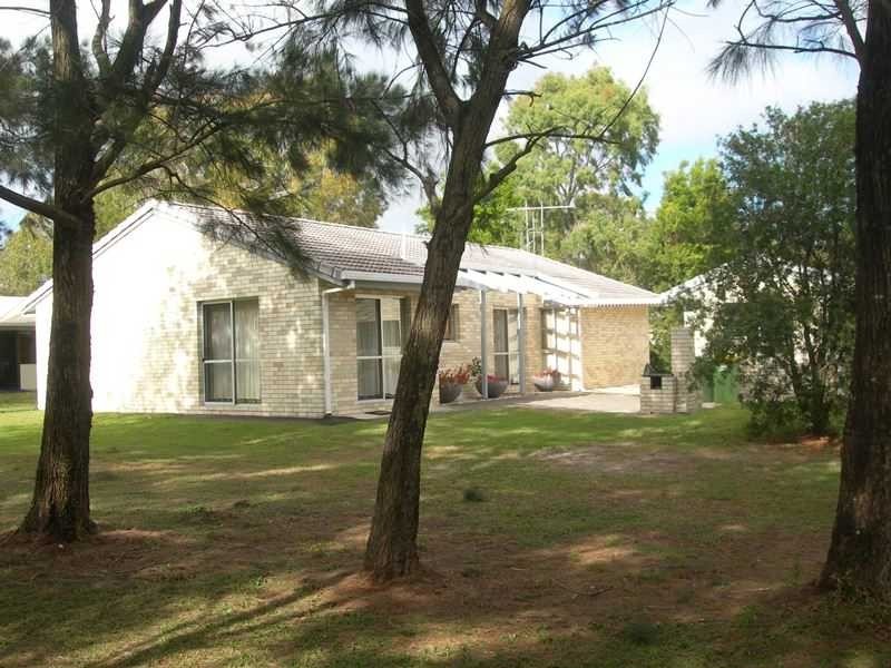 9 Kurana Street, Rainbow Beach QLD 4581