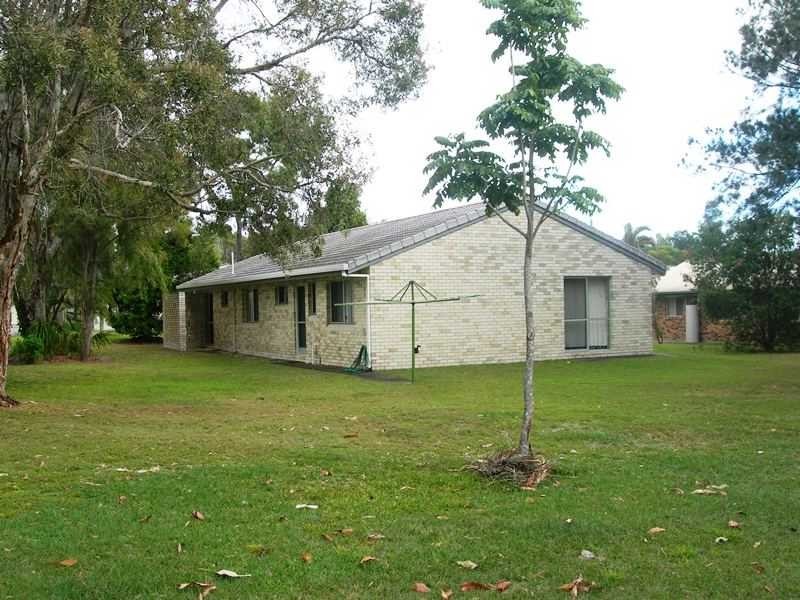 9 Kurana Street, Rainbow Beach QLD 4581