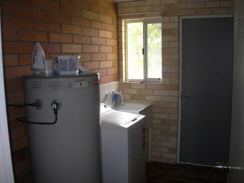 9 Kurana Street, Rainbow Beach QLD 4581