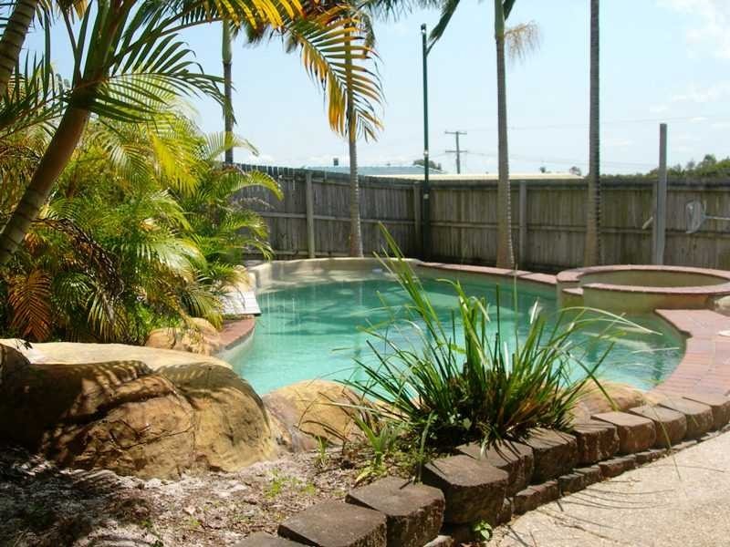 Unit 3/45 Manooka Drive, Rainbow Beach QLD 4581