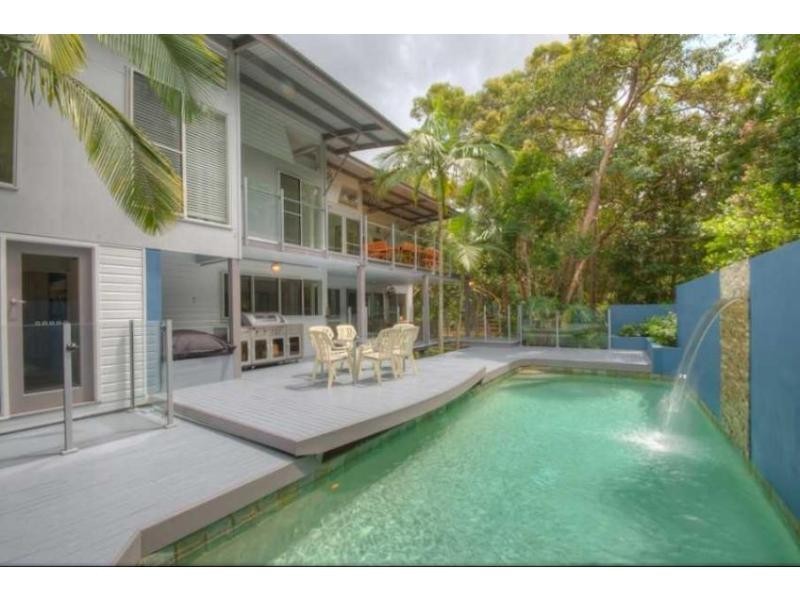 2 Satinwood Drive, Rainbow Beach QLD 4581