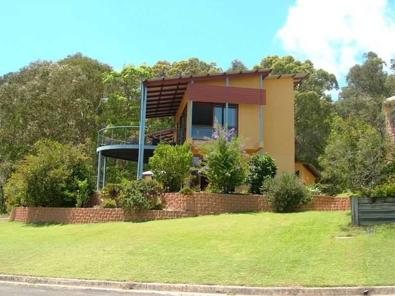 54 Rumbalara Avenue, Rainbow Beach QLD 4581