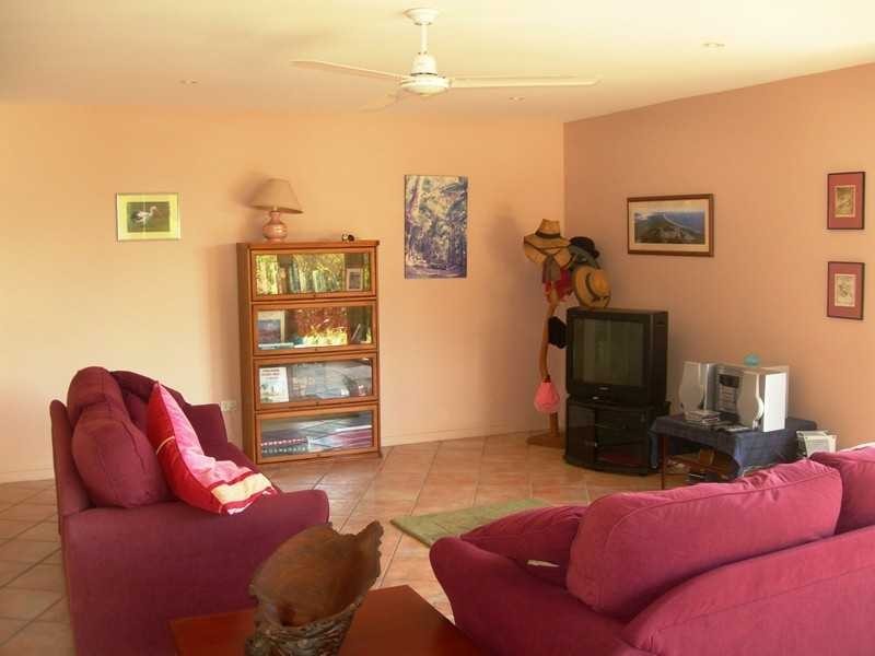 54 Rumbalara Avenue, Rainbow Beach QLD 4581