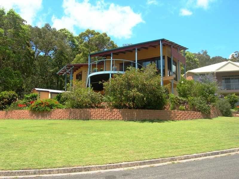 54 Rumbalara Avenue, Rainbow Beach QLD 4581