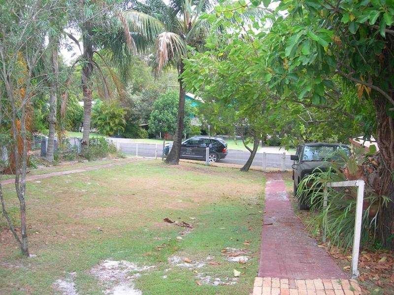 25 Bomburra Court, Rainbow Beach QLD 4581