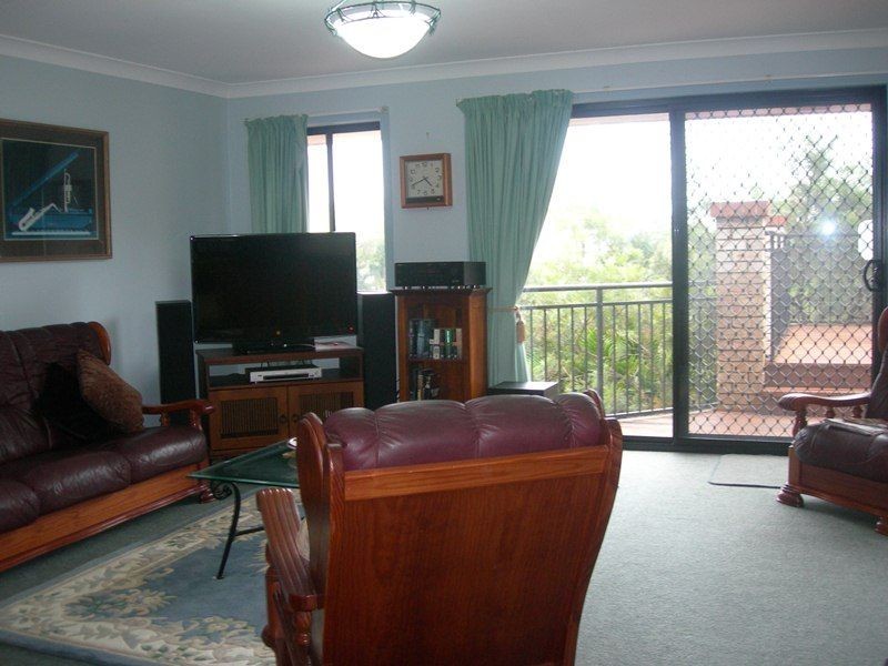 Duplex 1/80 Cooloola Drive, Rainbow Beach QLD 4581