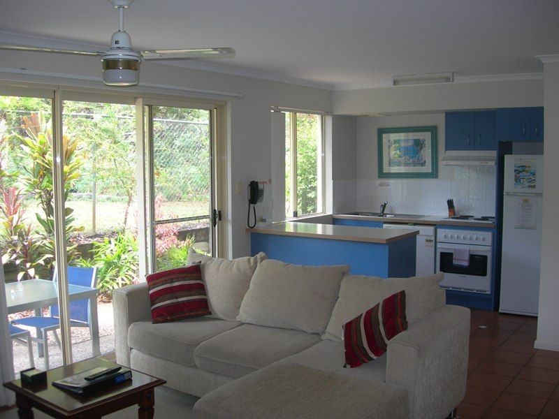 Unit 25/4 Double Island Drive, Rainbow Beach QLD 4581