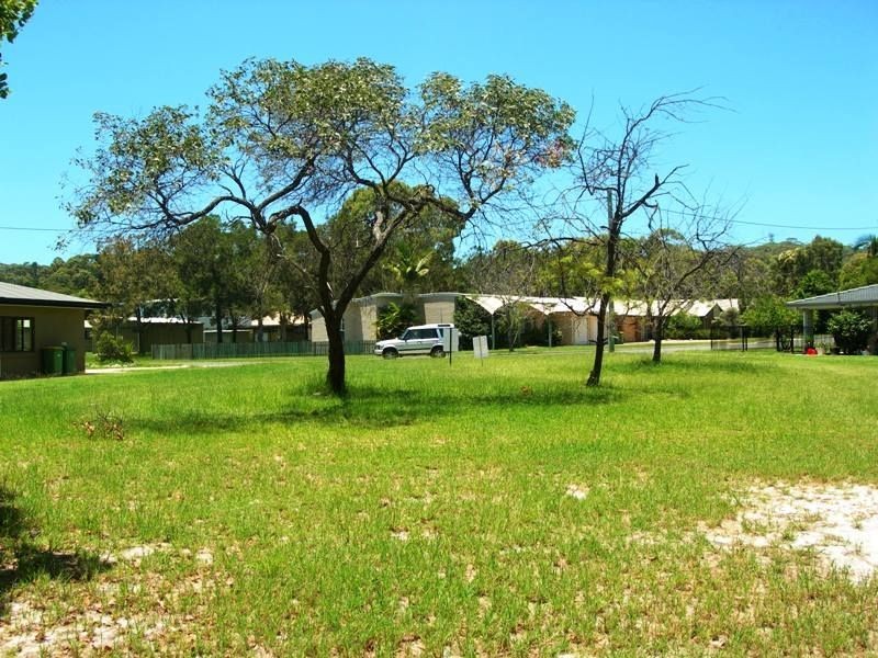 8 Kurana Street, Rainbow Beach QLD 4581