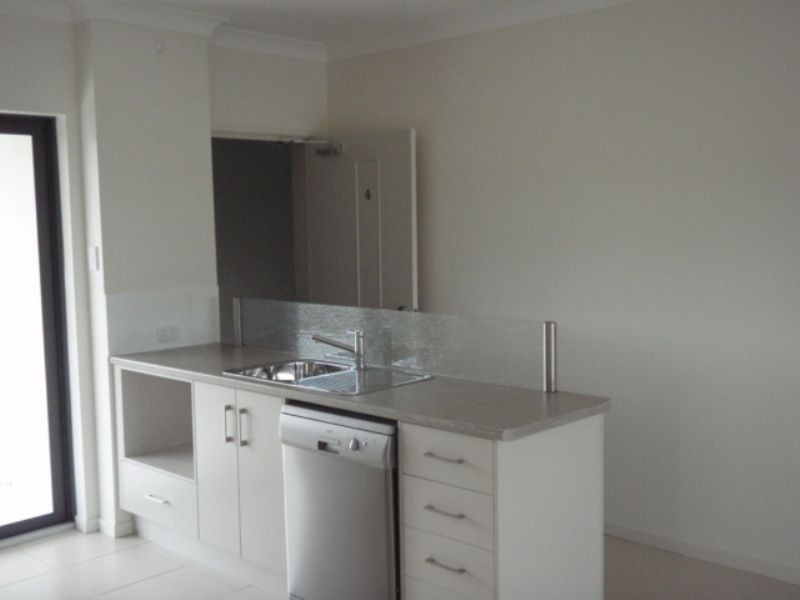 Unit 1/10 Carlo Road, Rainbow Beach QLD 4581
