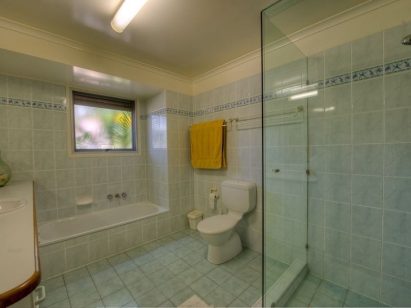 35 Manooka Drive, Rainbow Beach QLD 4581