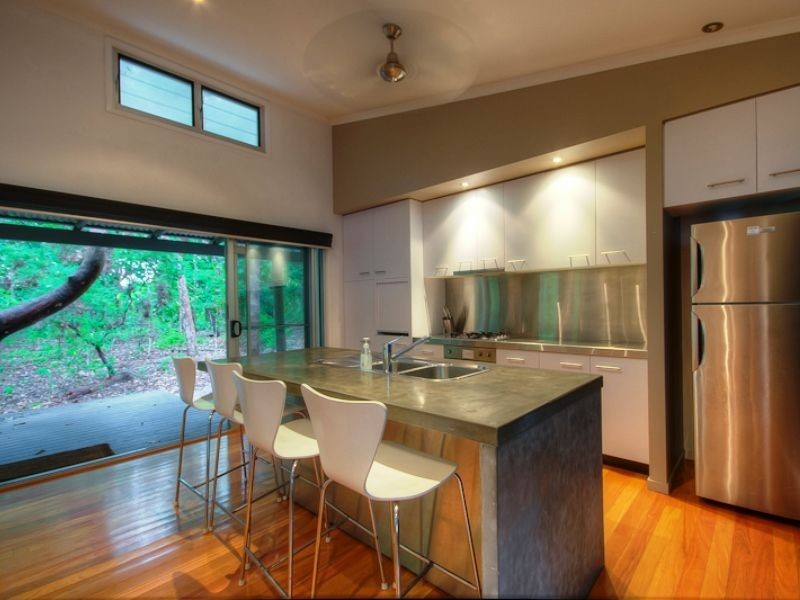 18 Orania Court, Rainbow Beach QLD 4581
