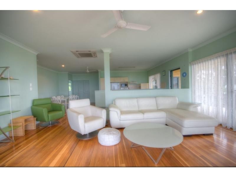 98 Cooloola Drive, Rainbow Beach QLD 4581