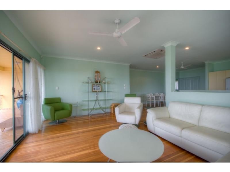 98 Cooloola Drive, Rainbow Beach QLD 4581