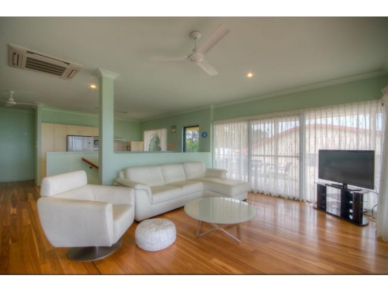 98 Cooloola Drive, Rainbow Beach QLD 4581