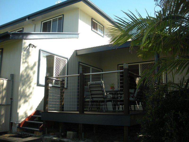 8 Hakea Place, Rainbow Beach QLD 4581