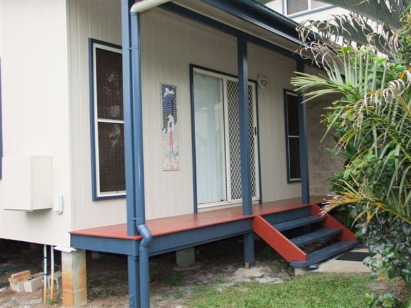 8 Hakea Place, Rainbow Beach QLD 4581