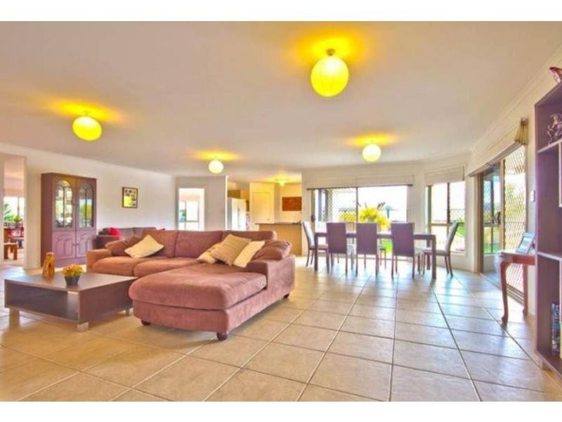 12 Capstan Court, Cooloola Cove QLD 4580