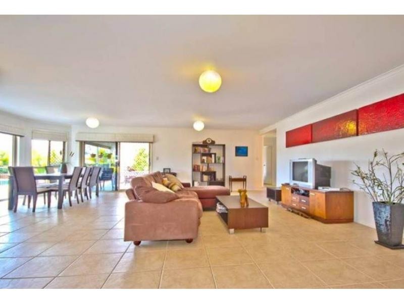12 Capstan Court, Cooloola Cove QLD 4580