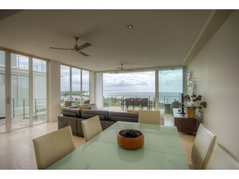 2/7 Ocean View Parade, Rainbow Beach QLD 4581