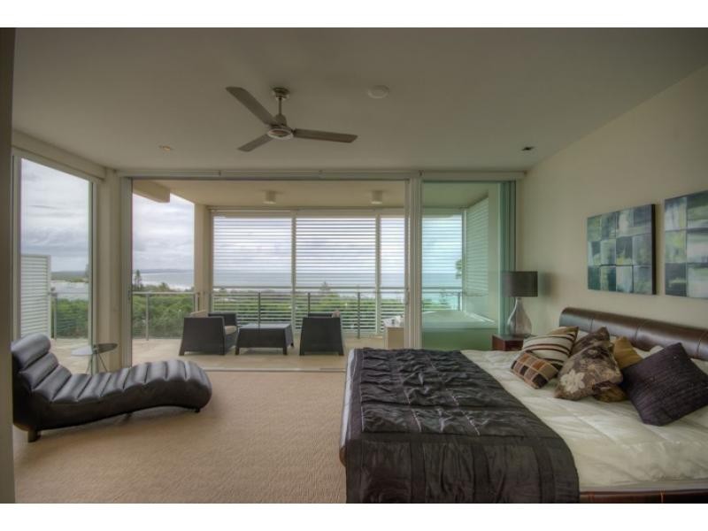 2/7 Ocean View Parade, Rainbow Beach QLD 4581