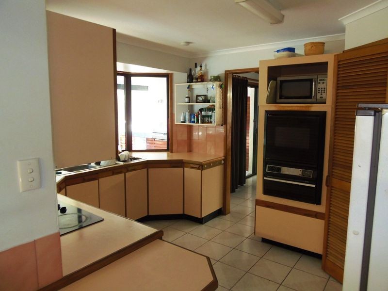 29 Bombala Crescent, Rainbow Beach QLD 4581