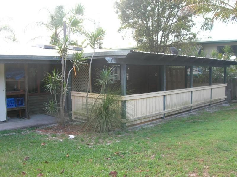 25 Rumbalara Avenue, Rainbow Beach QLD 4581