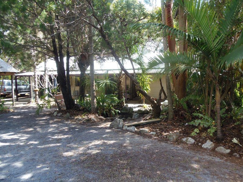 8 Bomburra Court, Rainbow Beach QLD 4581