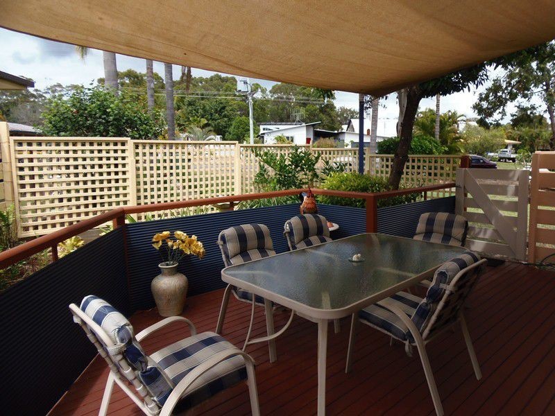 2/11 Double Island Drive, Rainbow Beach QLD 4581