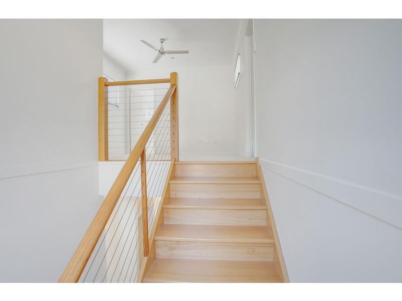 2/2 Coora Court, Rainbow Beach QLD 4581