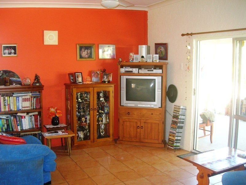 11 Bomburra Court, Rainbow Beach QLD 4581