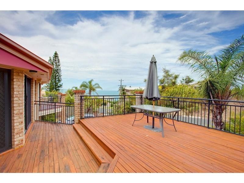 Duplex 1/80 Cooloola Drive, Rainbow Beach QLD 4581