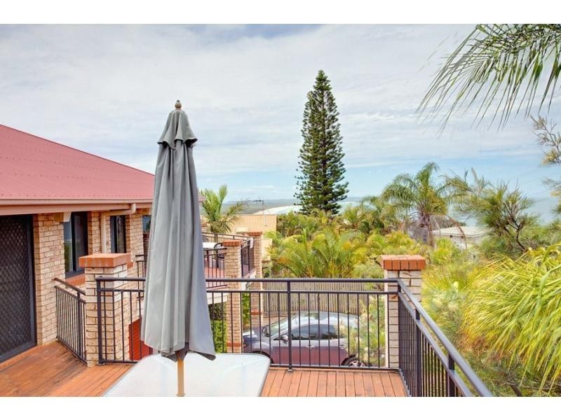 Duplex 1/80 Cooloola Drive, Rainbow Beach QLD 4581