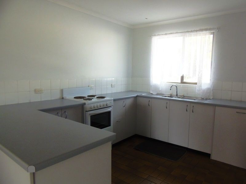 5/2 Cypress Avenue, Rainbow Beach QLD 4581
