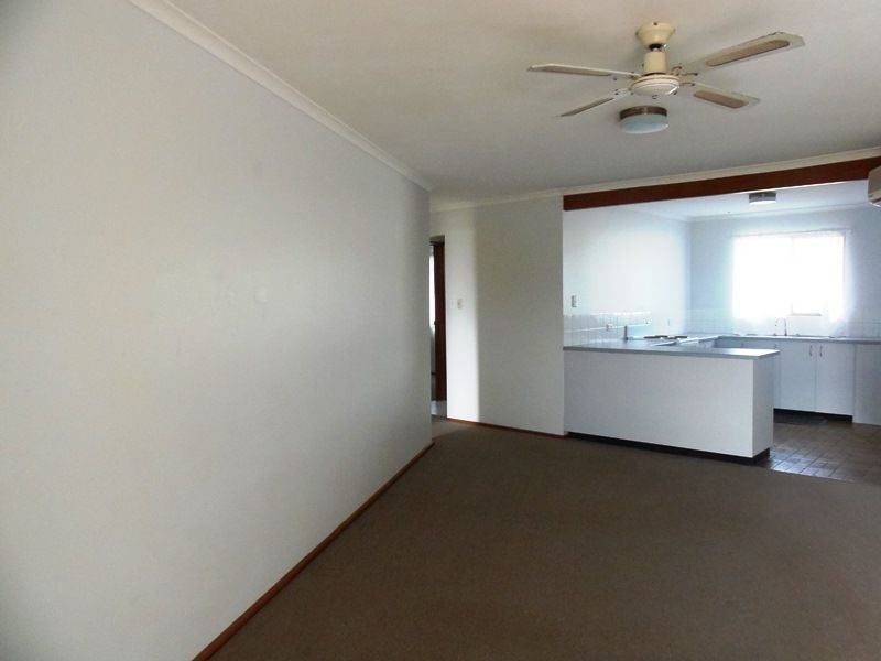 5/2 Cypress Avenue, Rainbow Beach QLD 4581
