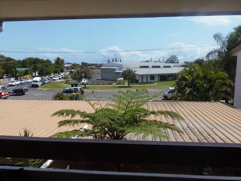 5/2 Cypress Avenue, Rainbow Beach QLD 4581