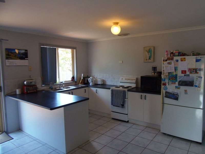 6 Hakea Place, Rainbow Beach QLD 4581